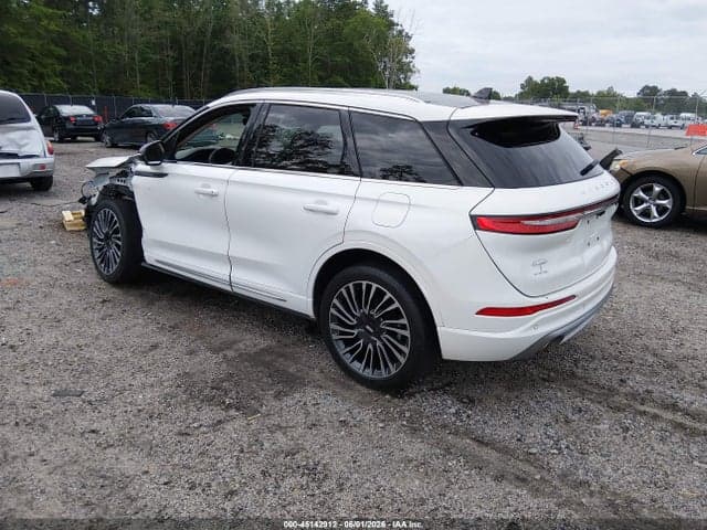 2020 LINCOLN CORSAIR RESERVE 3