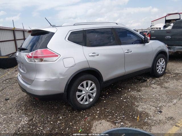 2016 NISSAN ROGUE S 4