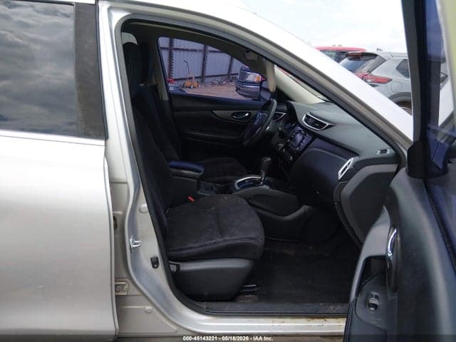 2016 NISSAN ROGUE S 5