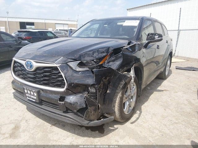 2023 TOYOTA HIGHLANDER HYBRID LE 2