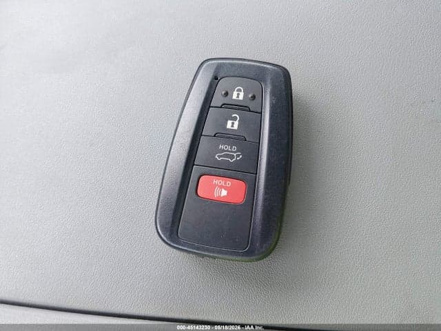 2023 TOYOTA HIGHLANDER HYBRID LE 11