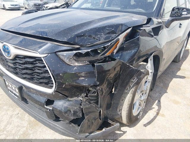 2023 TOYOTA HIGHLANDER HYBRID LE 6