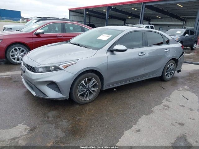 2023 KIA FORTE LXS 2