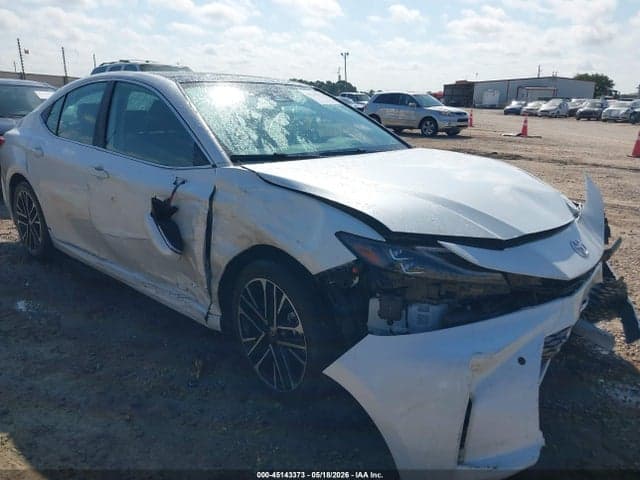 2026 TOYOTA CAMRY XLE 1