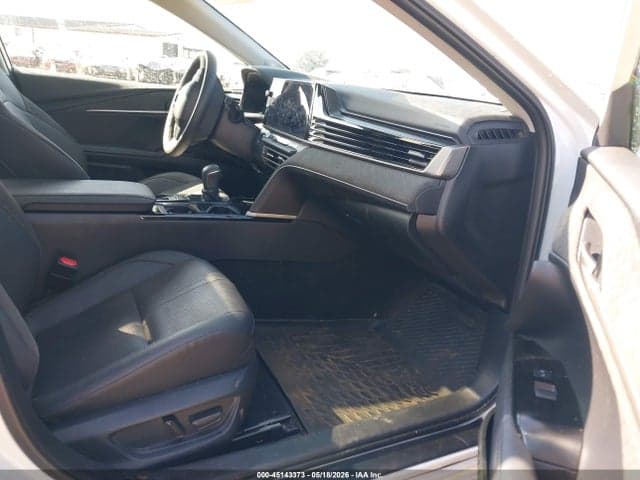 2026 TOYOTA CAMRY XLE 5