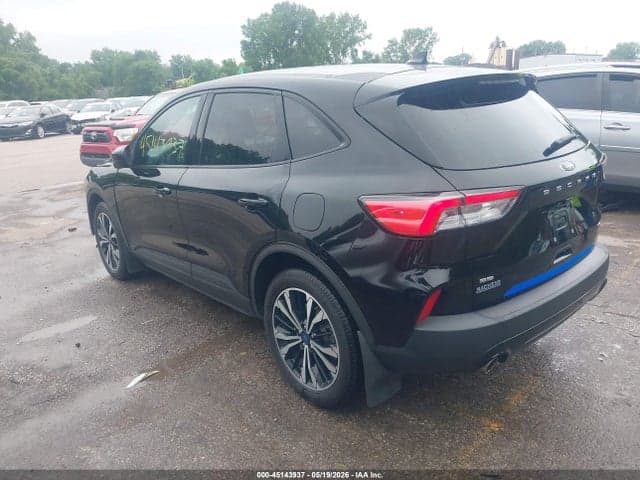 2021 FORD ESCAPE SE 3