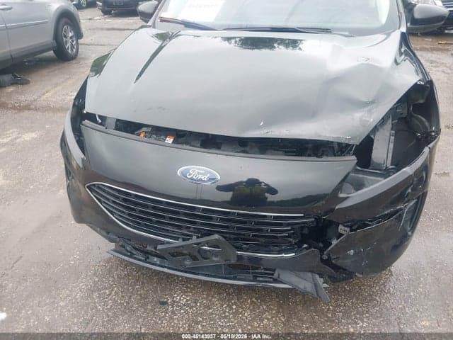 2021 FORD ESCAPE SE 6