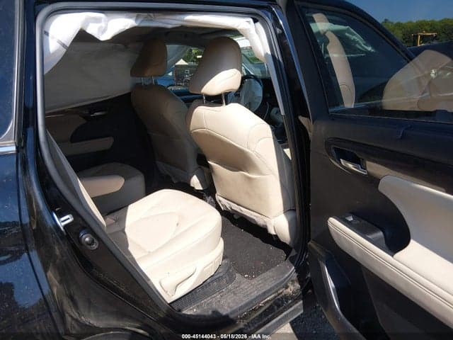 2023 TOYOTA HIGHLANDER HYBRID LIMITED 8