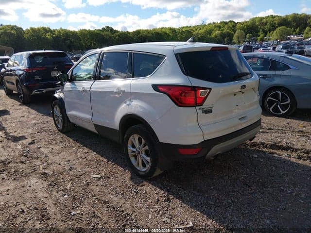 2019 FORD ESCAPE SE 3