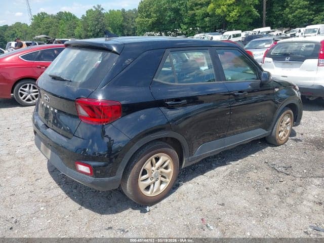 2021 HYUNDAI VENUE SE 4