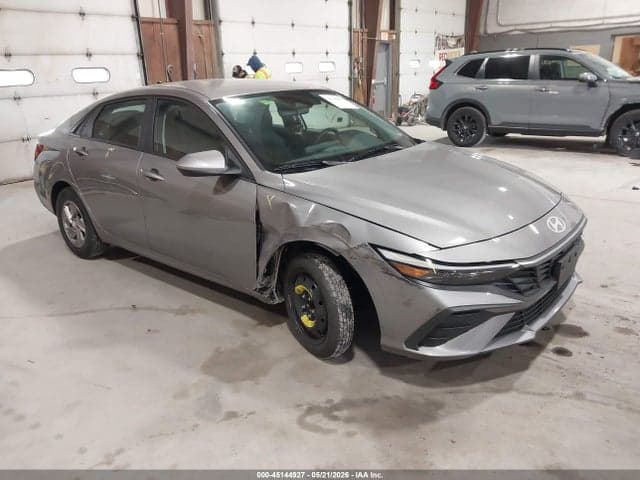 2024 HYUNDAI ELANTRA SE 1
