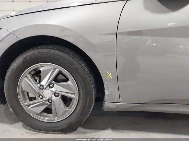 2024 HYUNDAI ELANTRA SE 19