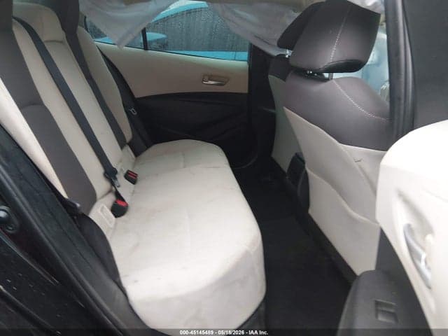 2021 TOYOTA COROLLA LE 8