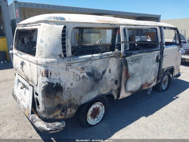 1971 VOLKSWAGEN VAN 4