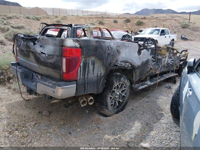 2020 FORD F-350 LARIAT 4