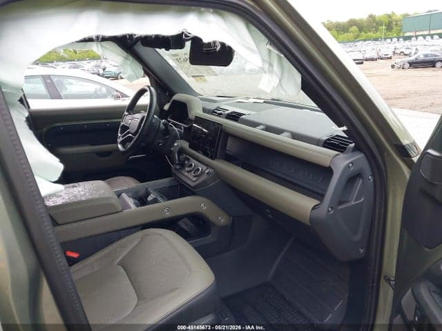 2025 LAND ROVER DEFENDER 5