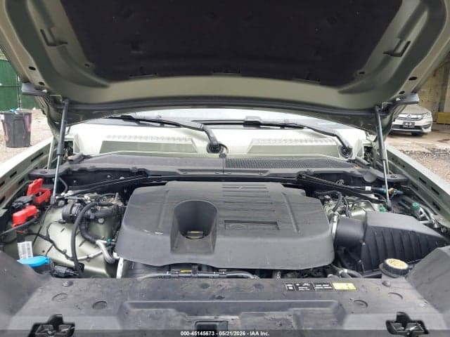 2025 LAND ROVER DEFENDER 10