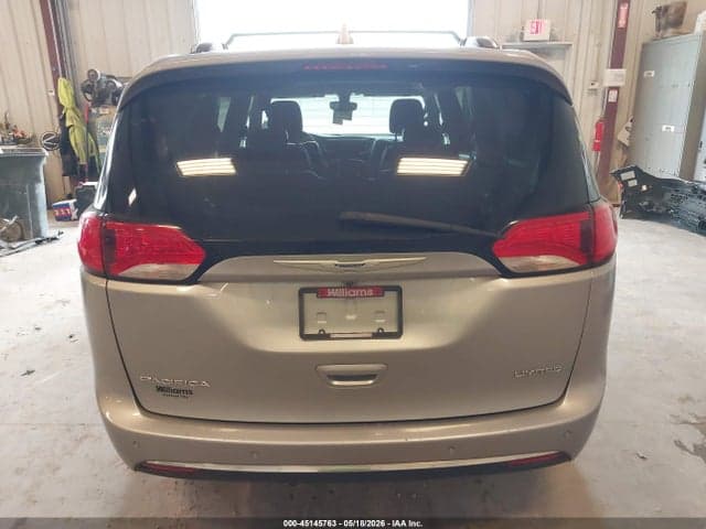 2018 CHRYSLER PACIFICA LIMITED 16