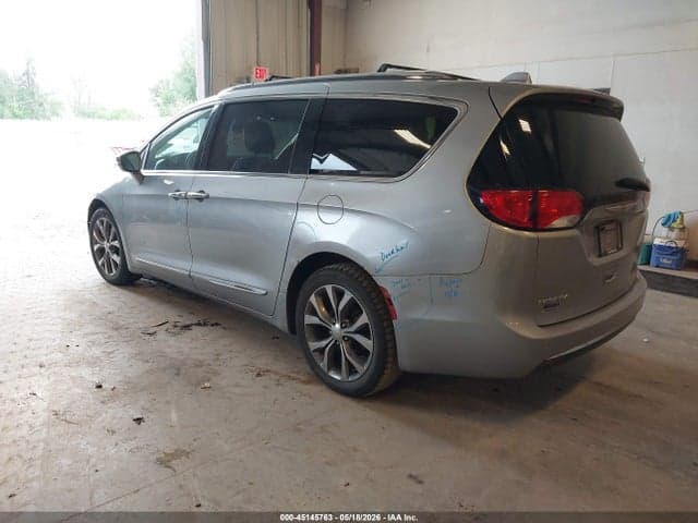 2018 CHRYSLER PACIFICA LIMITED 3