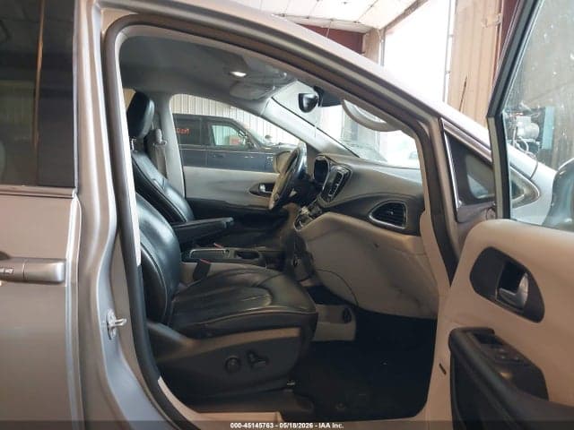 2018 CHRYSLER PACIFICA LIMITED 5