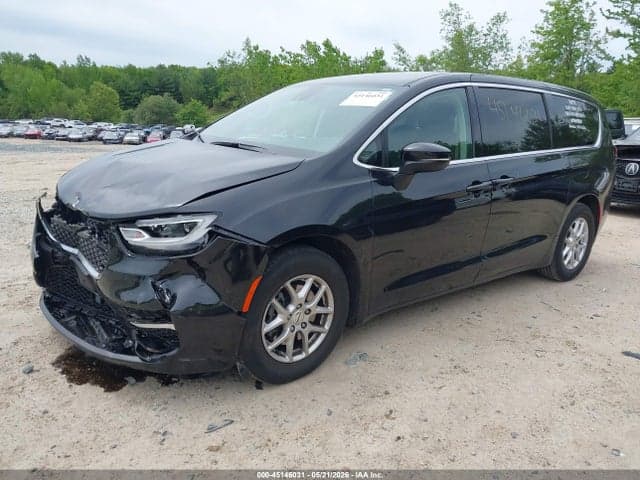 2023 CHRYSLER PACIFICA TOURING L 2