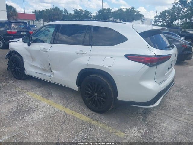 2023 TOYOTA HIGHLANDER XSE 3