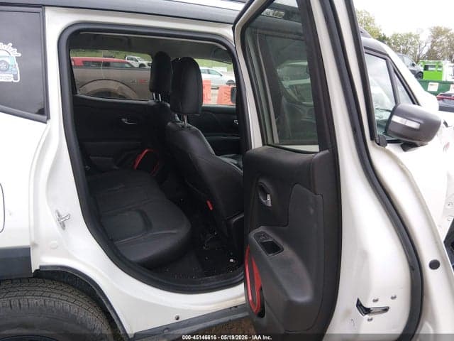 2018 JEEP RENEGADE TRAILHAWK 4X4 8