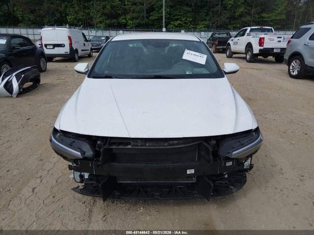 2025 HYUNDAI ELANTRA SE 6