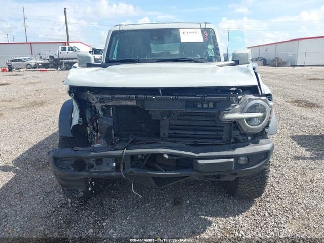 2022 FORD BRONCO OUTER BANKS 6