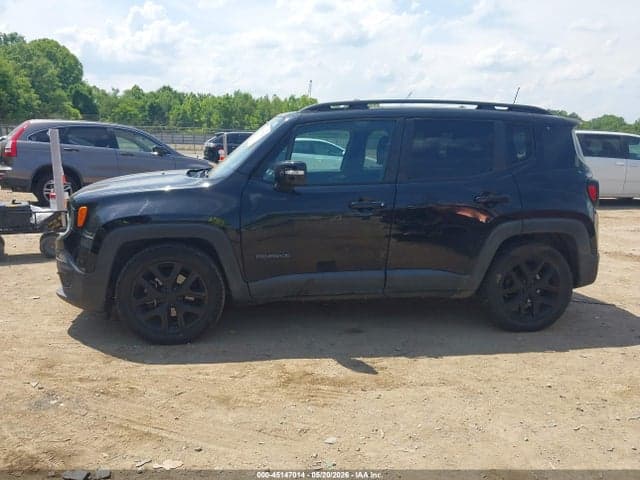 2017 JEEP RENEGADE ALTITUDE FWD 14