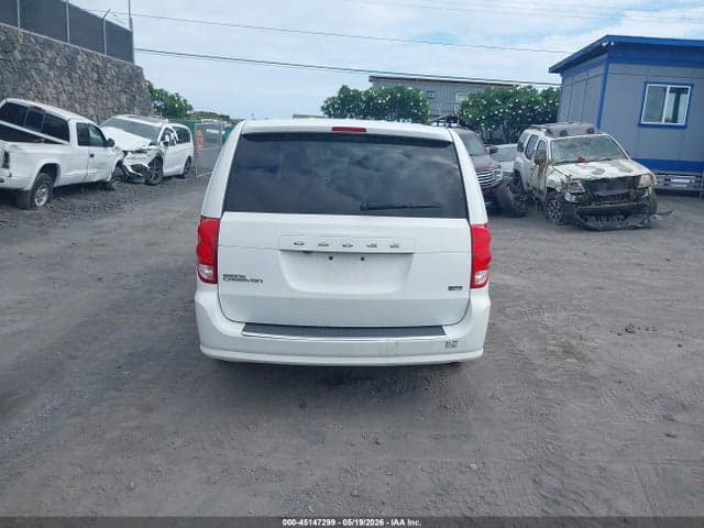 2017 DODGE GRAND CARAVAN SE 16
