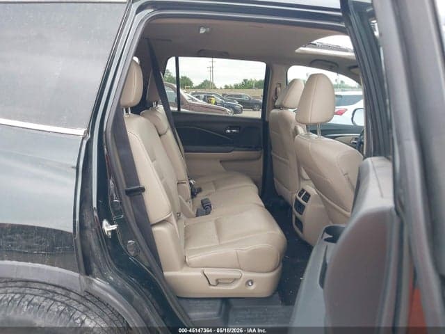 2017 HONDA PILOT EX-L 9