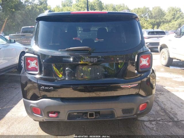 2017 JEEP RENEGADE TRAILHAWK 4X4 16