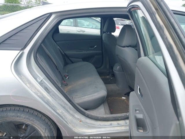 2021 HYUNDAI ELANTRA SEL 8