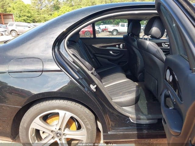 2018 MERCEDES-BENZ E 300 4MATIC 8