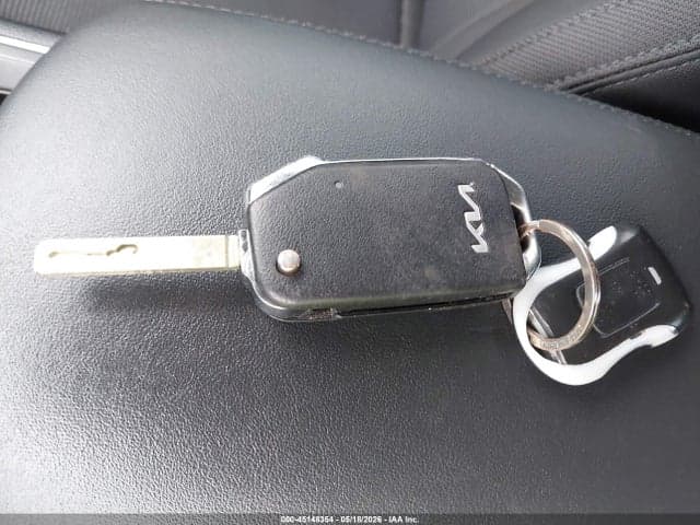 2022 KIA K5 LX 11