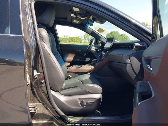 2021 TOYOTA VENZA LIMITED 5