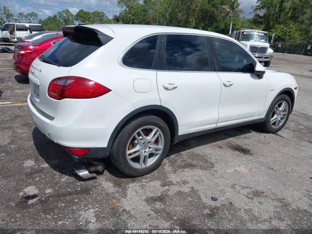 2013 PORSCHE CAYENNE DIESEL 4