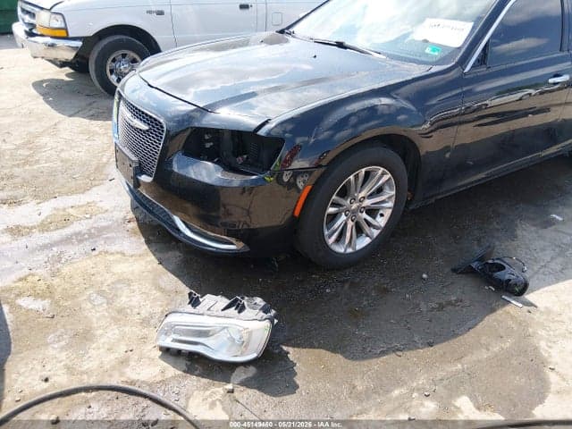 2017 CHRYSLER 300C 6