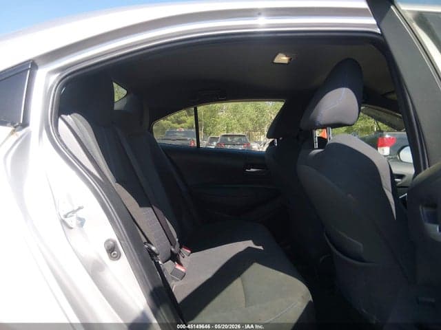 2020 TOYOTA COROLLA SE 8