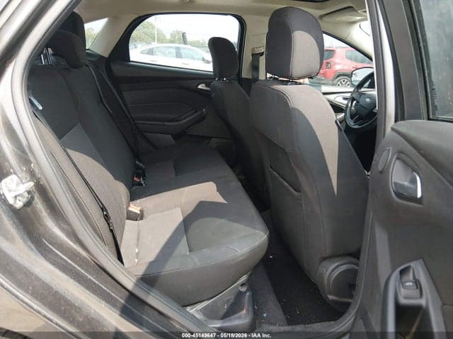2017 FORD FOCUS SEL 8