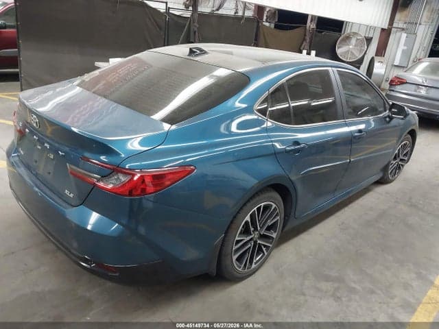 2025 TOYOTA CAMRY XLE 4