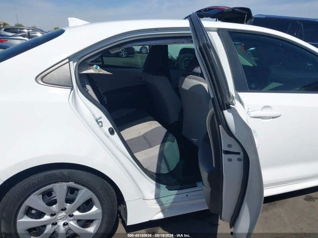 2023 TOYOTA COROLLA LE 8