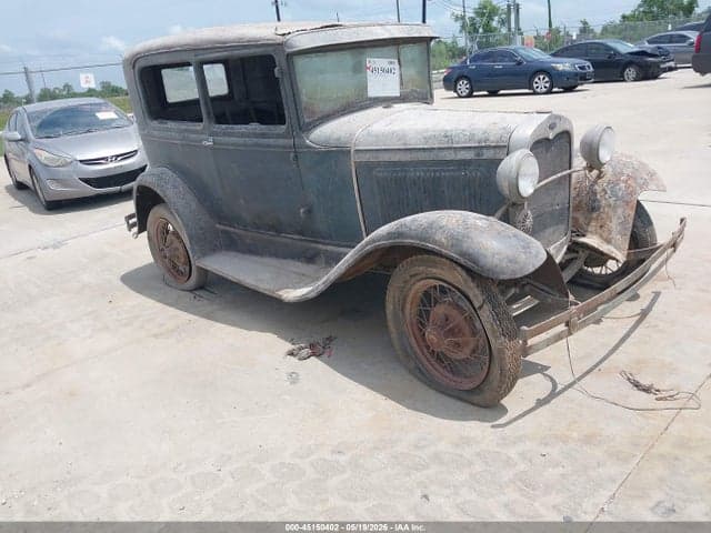 1930 FORD TUDOR