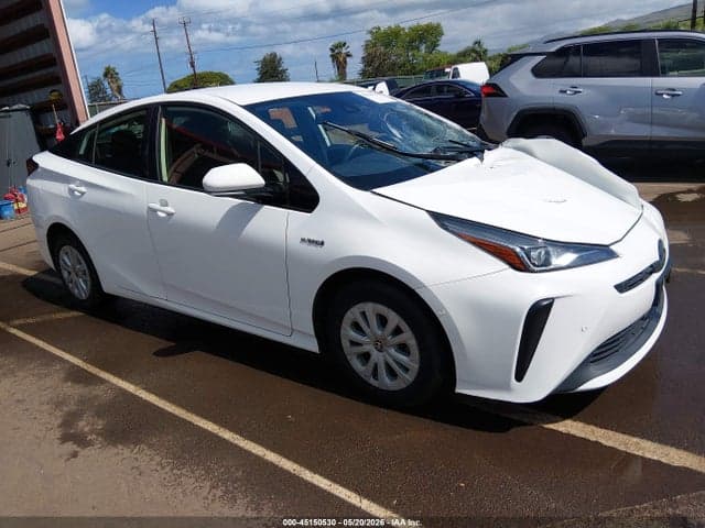 2020 TOYOTA PRIUS LE 1