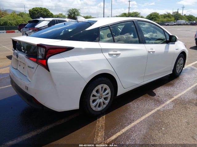 2020 TOYOTA PRIUS LE 4