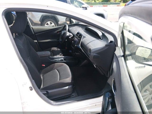 2020 TOYOTA PRIUS LE 5
