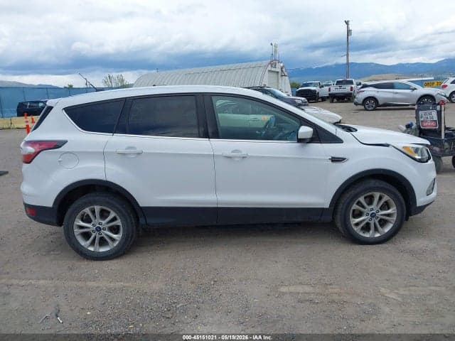 2017 FORD ESCAPE SE 13