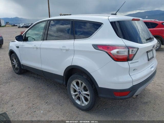 2017 FORD ESCAPE SE 3