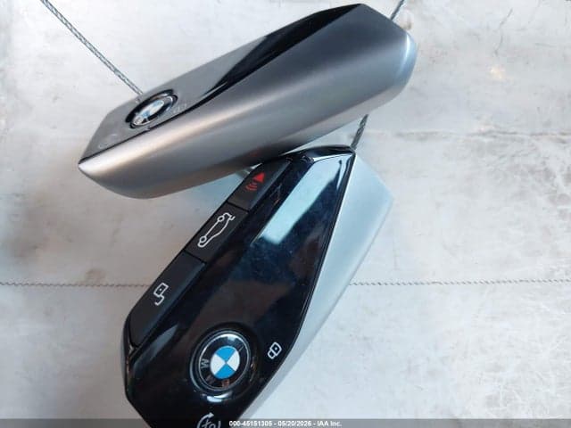 2025 BMW 740I 11